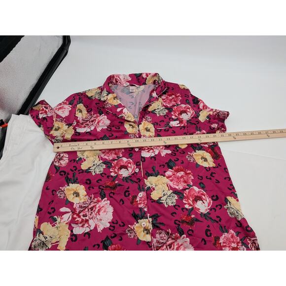Victoria's Secret Pajama Short Set Size Medium Rose Pattern - Picture 6 of 8